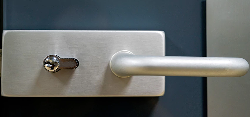 Change Patio Door Locks in Pedley, California